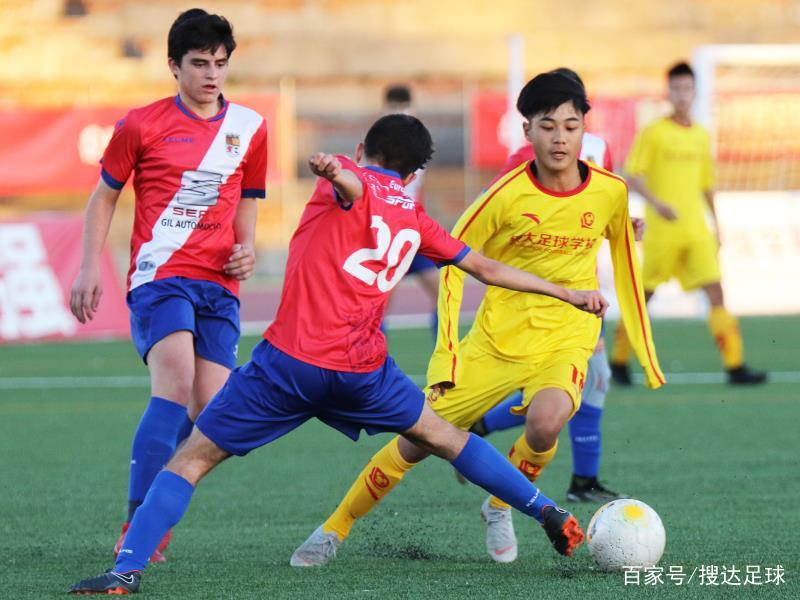 关于纷纷顶级强强对抗，争夺进军决赛资格的信息
